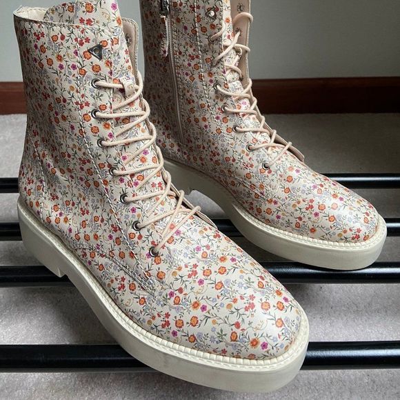 SCHUTZ Women McKenzie Leather Combat Boots NEW - Picture 7 of 7